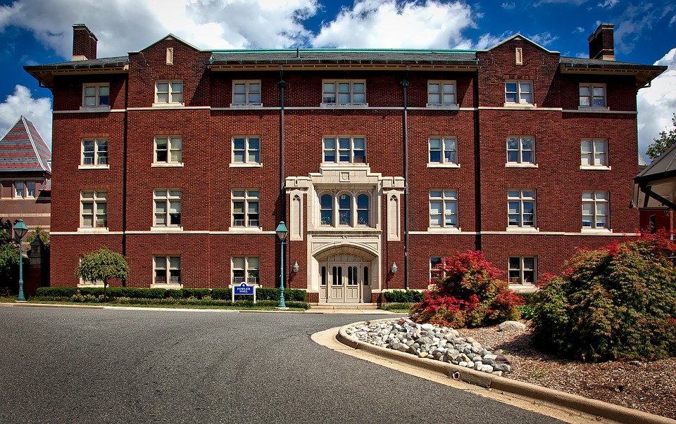 10 universidades más baratas en Egipto para estudiantes internacionales